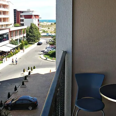 Apartament Near The *